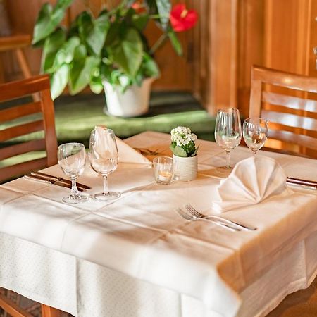 Hotel Restaurant Bad Gutenburg Lotzwil ภายนอก รูปภาพ