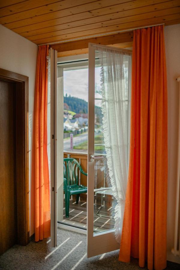 Hotel Restaurant Bad Gutenburg Lotzwil ภายนอก รูปภาพ